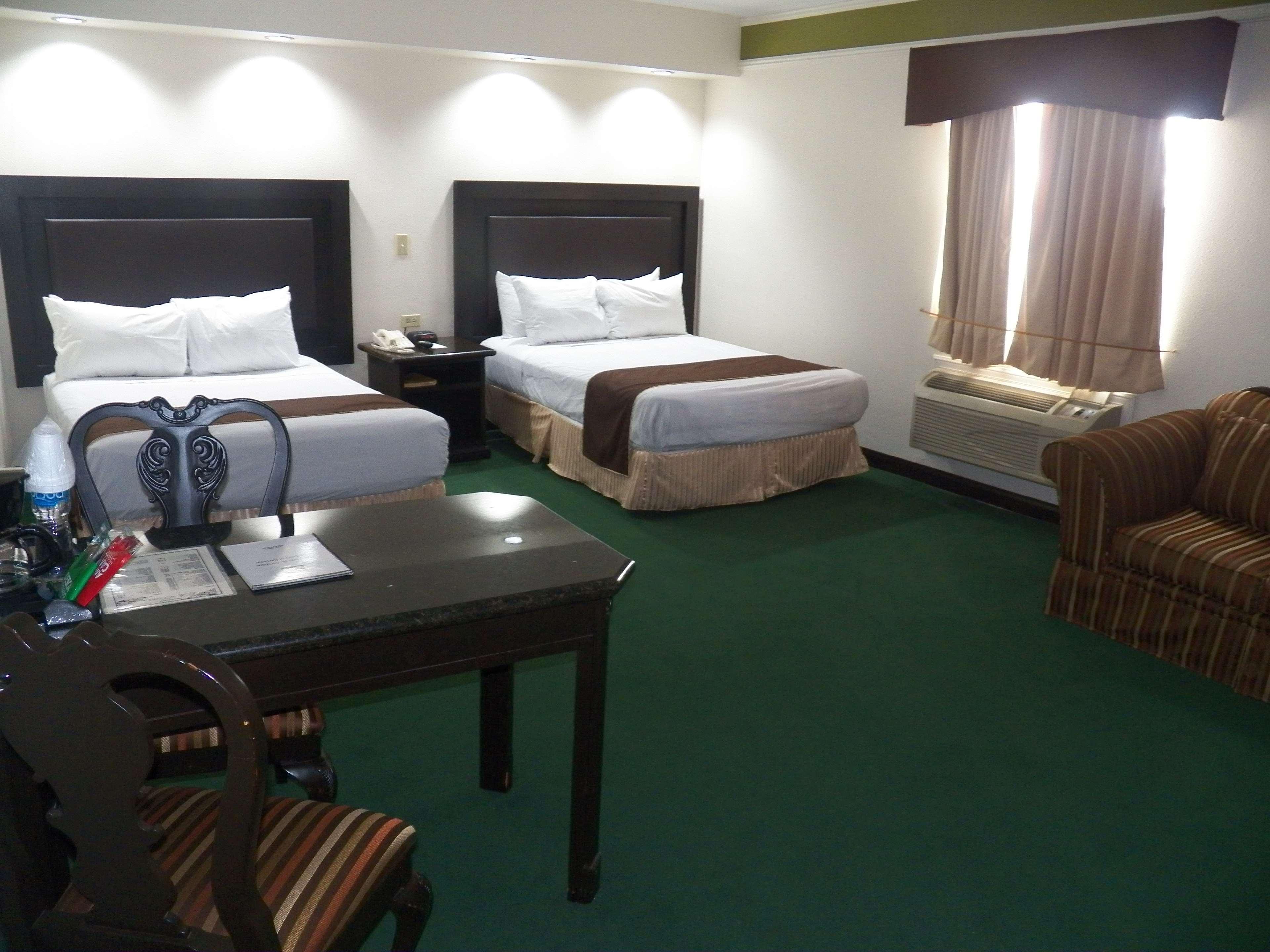 Best Western Hotel Plaza Matamoros מראה חיצוני תמונה