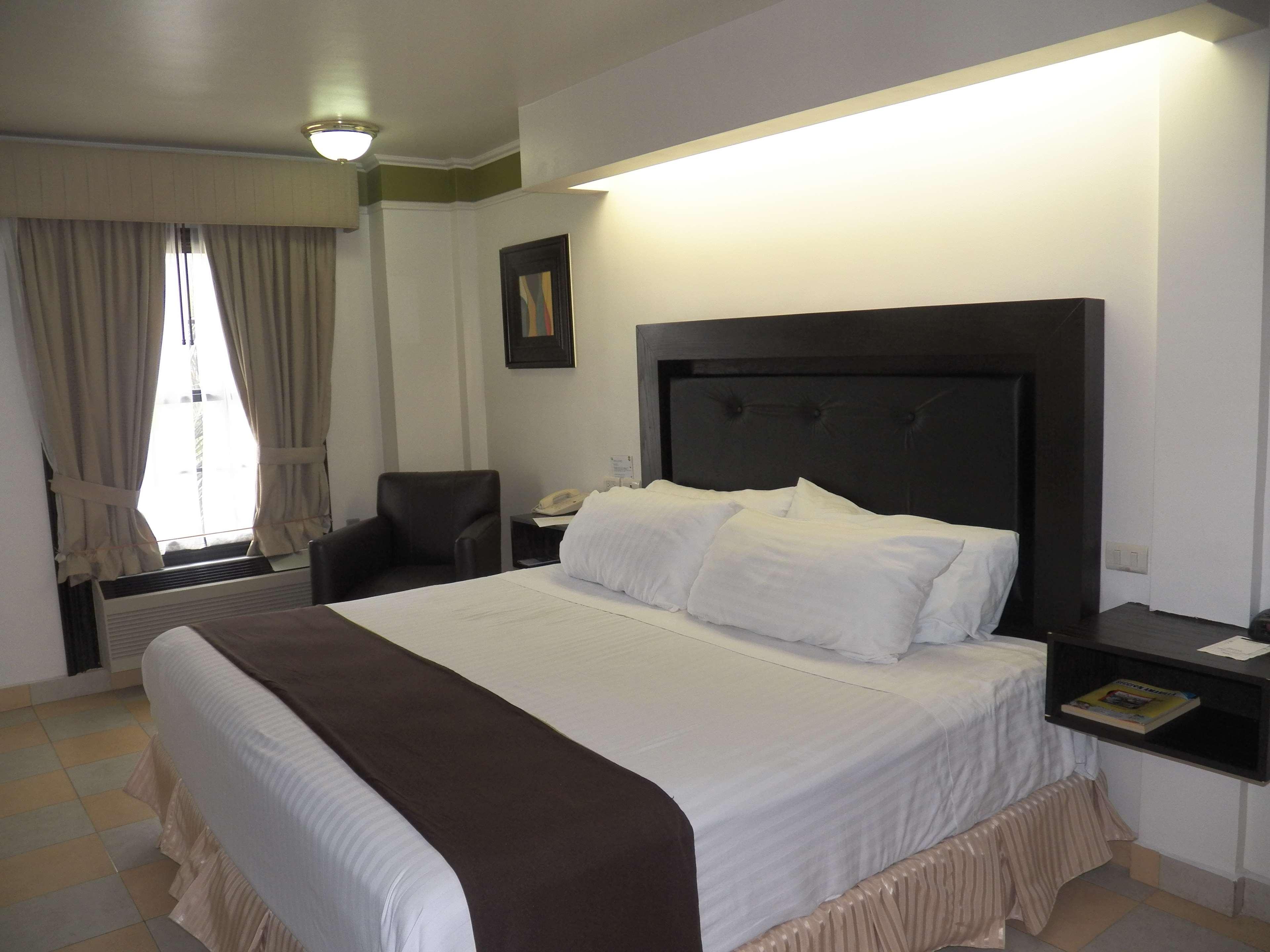 Best Western Hotel Plaza Matamoros מראה חיצוני תמונה