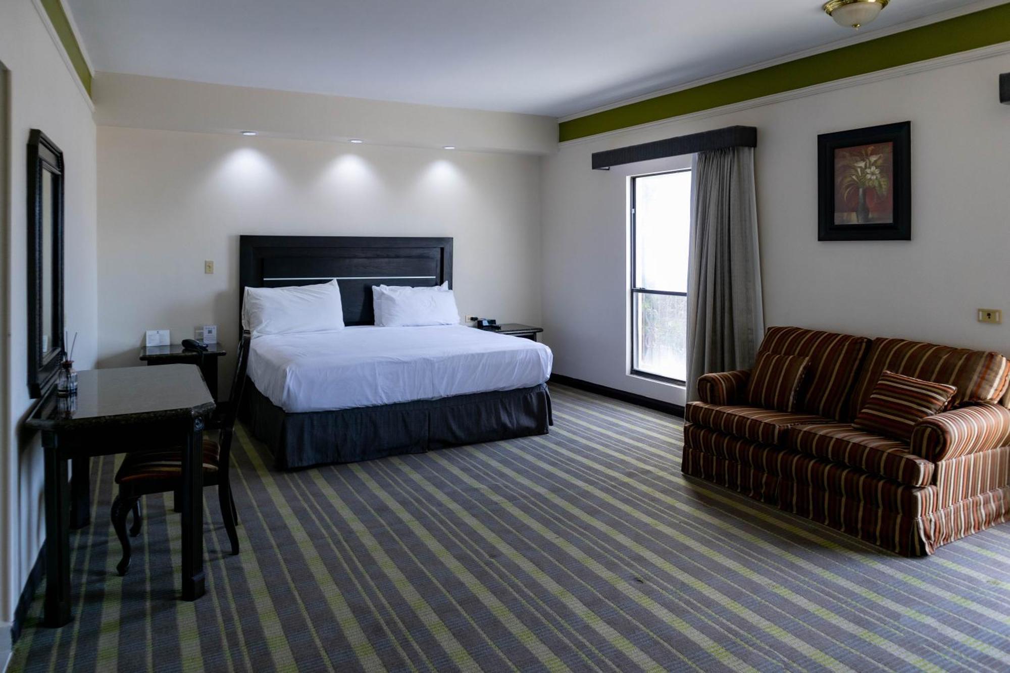 Best Western Hotel Plaza Matamoros מראה חיצוני תמונה